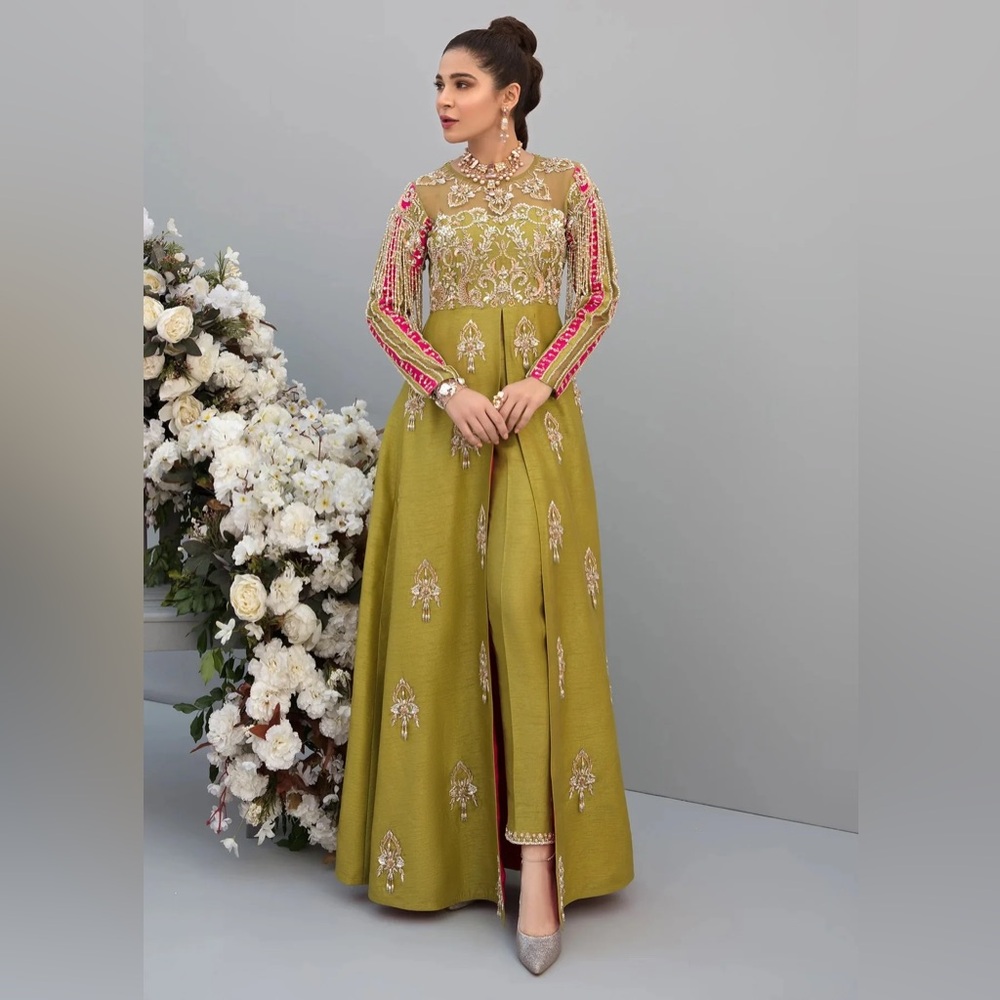 Kanwal Malik Elegant Green Embroidered Dress with Dupatta